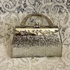 Vintage, Boxy Silver -Glitter Metal Crossbody